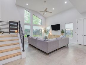 5520 Woodrow Ave 2, Austin TX 78756