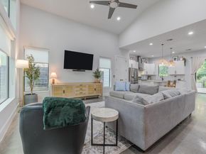 5520 Woodrow Ave 2, Austin TX 78756