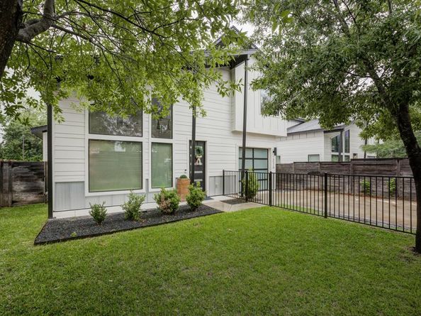 5520 Woodrow Ave 2, Austin TX 78756