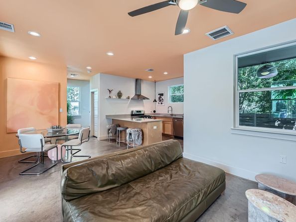 7311 Providence Ave B, Austin TX 78752