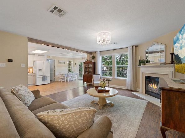 2319 Waizel WAY, Georgetown TX 78626