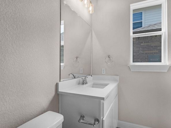 205 Medallion ST, Liberty Hill TX 78642