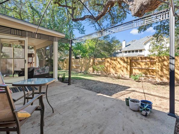 10612 Lord Derby DR, Austin TX 78748