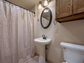 204 Overlook CT, Georgetown TX 78628