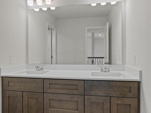 248 Ironshoe TRL, Liberty Hill TX 78642