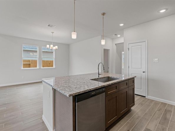 248 Ironshoe TRL, Liberty Hill TX 78642