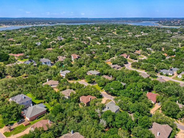 216 Sailors RUN, Lakeway TX 78734