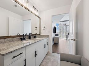 360 Nueces ST 2704, Austin TX 78701