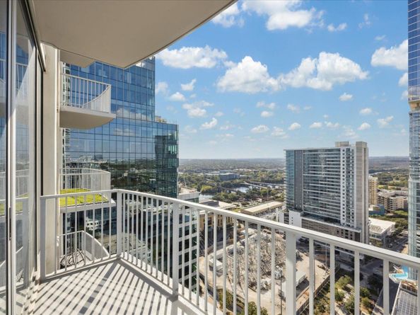 360 Nueces ST 2704, Austin TX 78701
