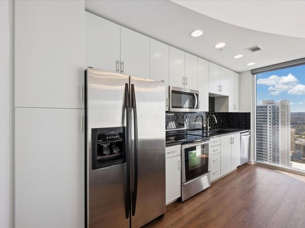 360 Nueces ST 2704, Austin TX 78701