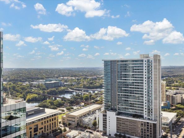 360 Nueces ST 2704, Austin TX 78701