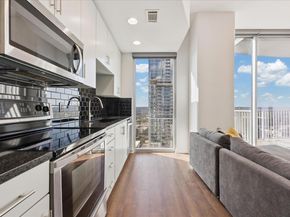 360 Nueces ST 2704, Austin TX 78701