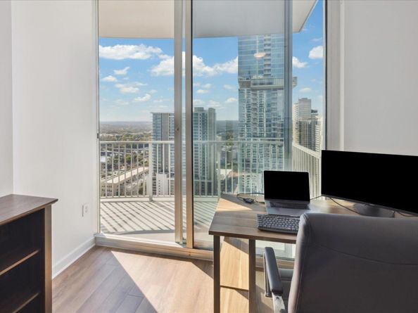 360 Nueces ST 2704, Austin TX 78701