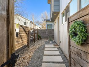 1402 Singleton Ave B, Austin TX 78702