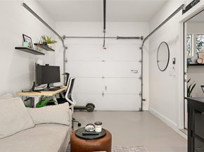 1402 Singleton Ave B, Austin TX 78702