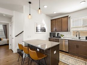 1402 Singleton Ave B, Austin TX 78702