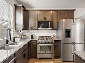 1402 Singleton Ave B, Austin TX 78702