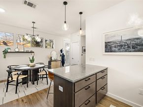 1402 Singleton Ave B, Austin TX 78702