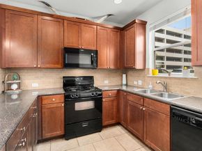 1601 Miriam Ave 100, Austin TX 78702