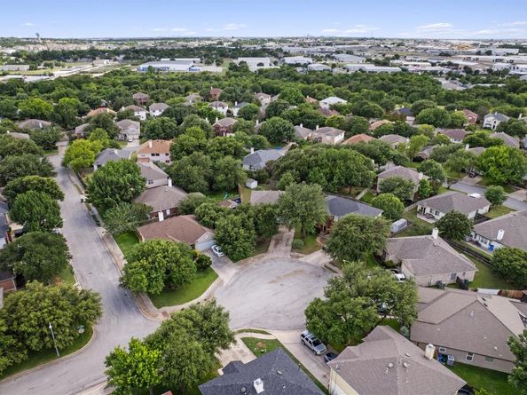 1623 War Horse LN, Round Rock TX 78664