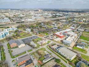 3003/3005 Trulley ST, Houston TX 77004