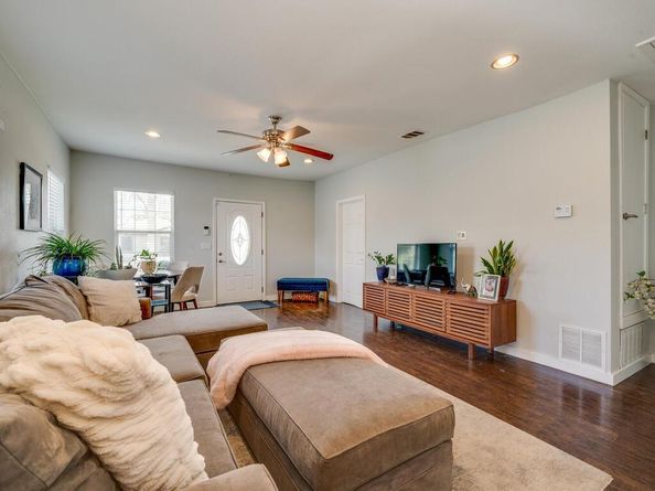 3010 E 14th ST, Austin TX 78702
