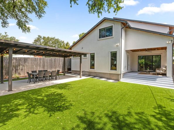 2209 Townes LN, Austin TX 78703