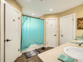 7900 Keneshaw Dr, Austin TX 78745