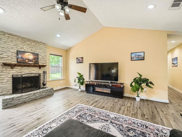 7900 Keneshaw Dr, Austin TX 78745