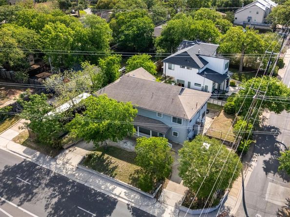 1303 Newfield LN, Austin TX 78703