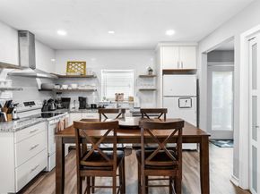 1303 Newfield LN, Austin TX 78703