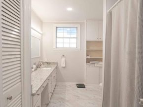 1303 Newfield LN, Austin TX 78703