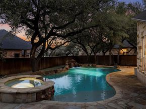 10901 Doswell CV, Austin TX 78739