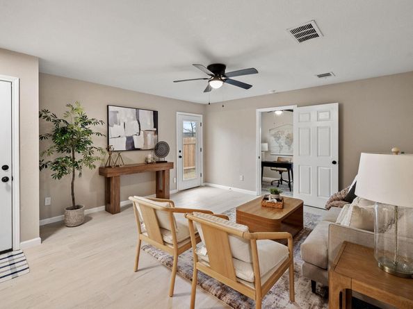 2034 Buckley LN, Round Rock TX 78664