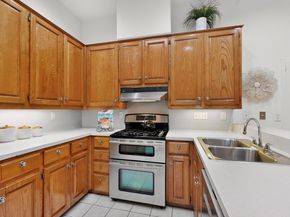 2203 Onion Creek PKWY 8, Austin TX 78747