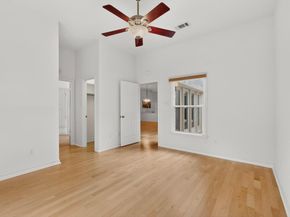 2203 Onion Creek PKWY 8, Austin TX 78747