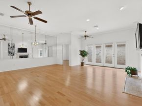 2203 Onion Creek PKWY 8, Austin TX 78747