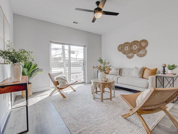 2220 Webberville RD 201, Austin TX 78702