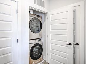 2220 Webberville RD 201, Austin TX 78702