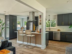 7305 Meadowood DR, Austin TX 78723