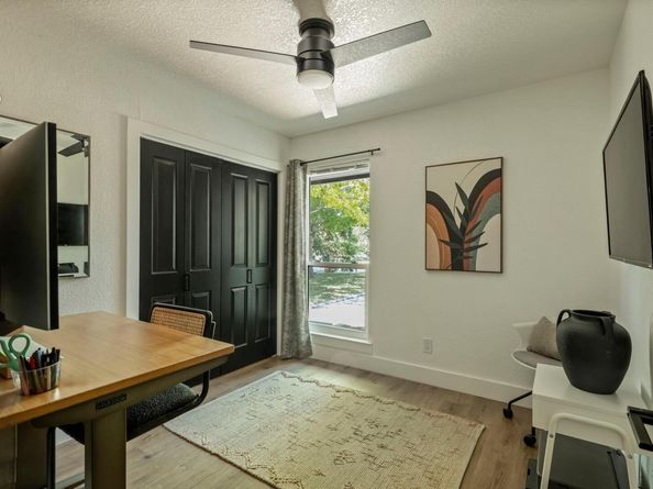 7305 Meadowood DR, Austin TX 78723
