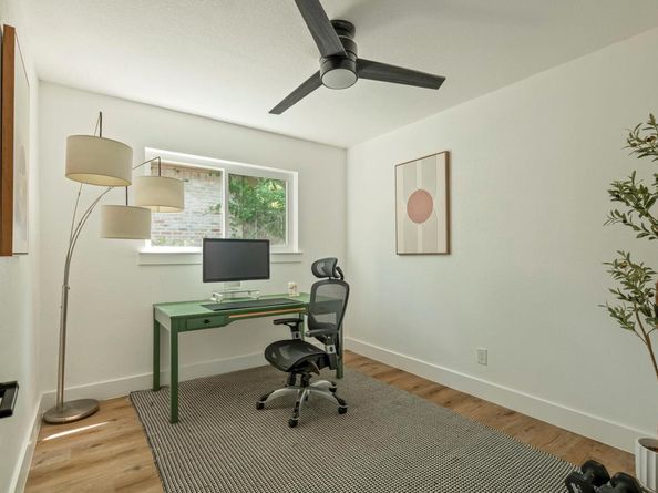 7305 Meadowood DR, Austin TX 78723