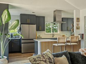 7305 Meadowood DR, Austin TX 78723