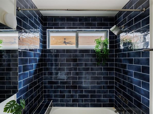 829 Gullett ST, Austin TX 78702