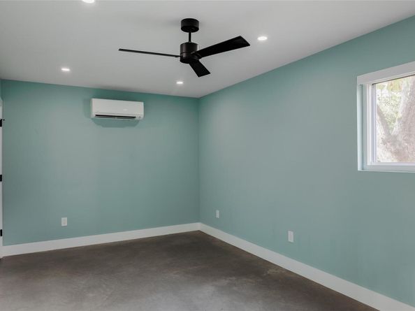 829 Gullett ST, Austin TX 78702