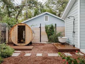 829 Gullett ST, Austin TX 78702