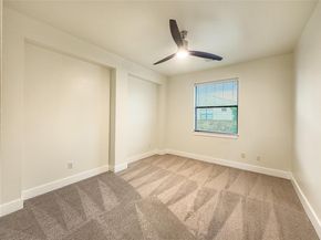 4120 Valley View RD B, Austin TX 78704