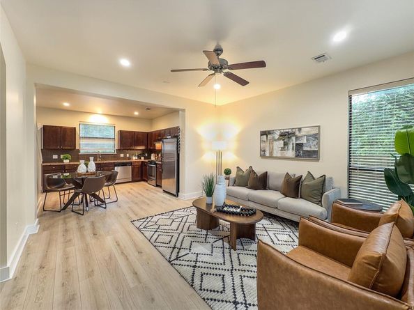 4120 Valley View RD B, Austin TX 78704