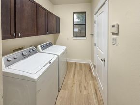 4120 Valley View RD B, Austin TX 78704