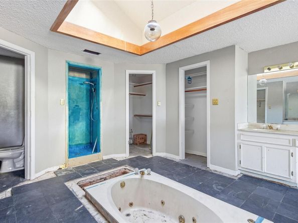 5705 Rain Creek PKWY, Austin TX 78759